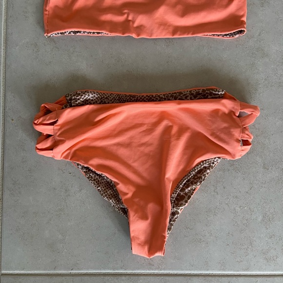 Acacia Neon Coral Peach Orange Aspen Waikoloa Set Top Bottoms Size Small Medium - Picture 2 of 7